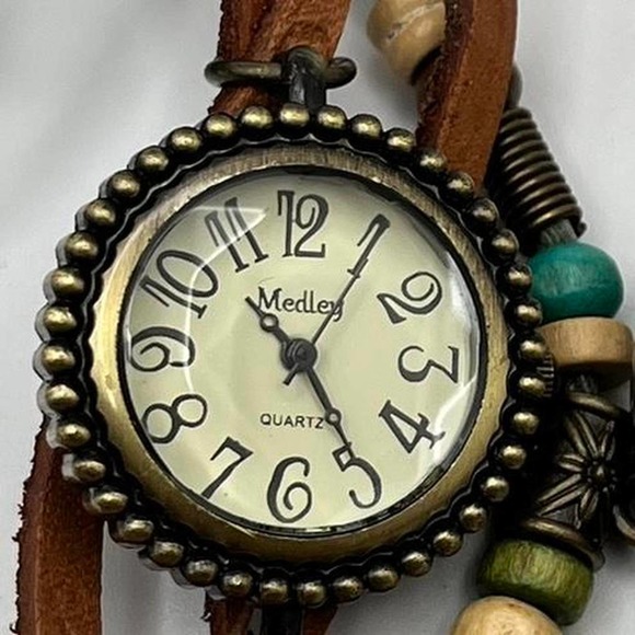 Silver & brown watch set - Picture 3 of 3